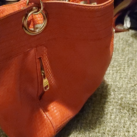 Purse - Picture 2 of 4
